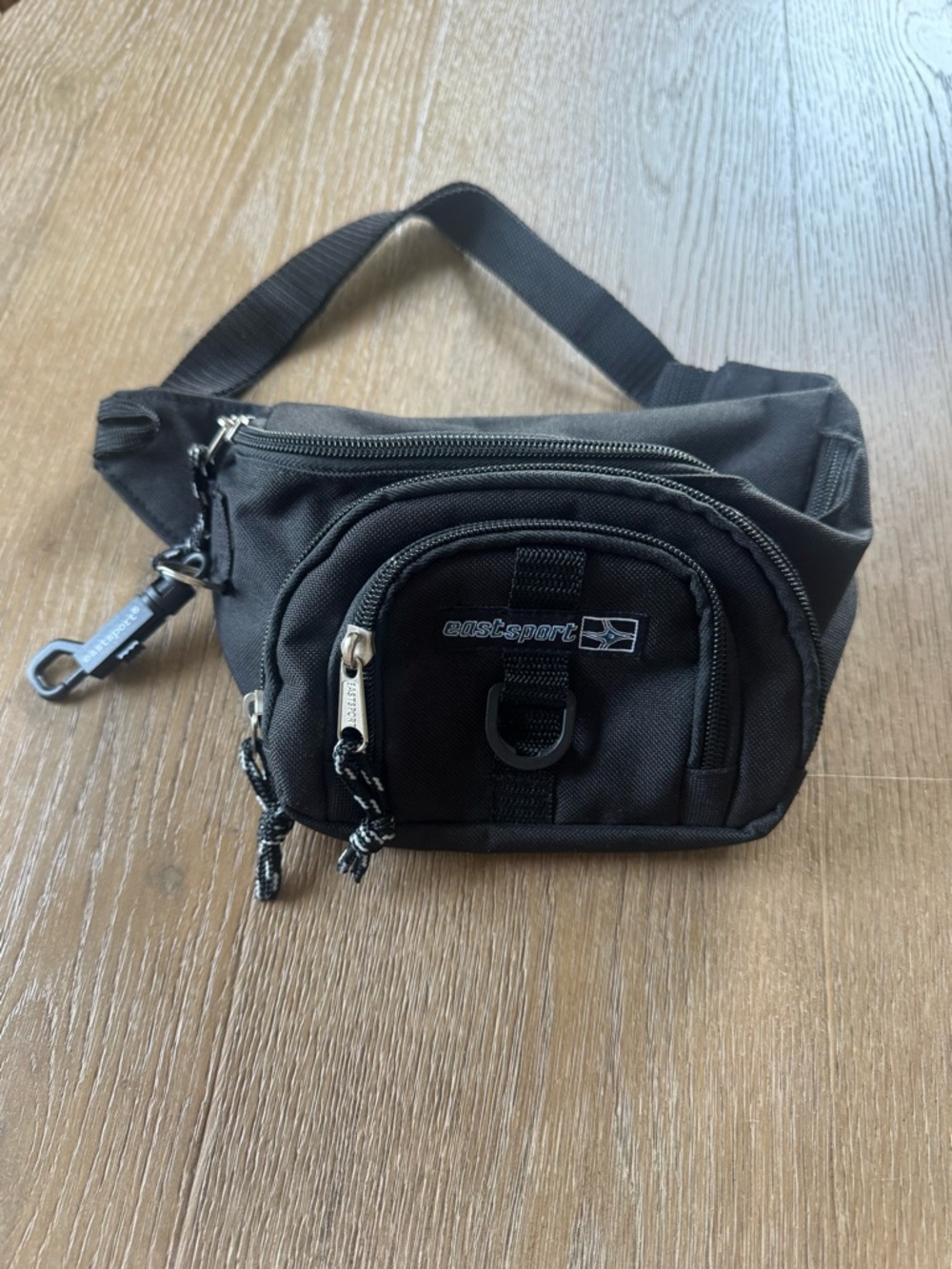 Eastsport Black Men's Waist Bag - Compact Travel Fanny Pack